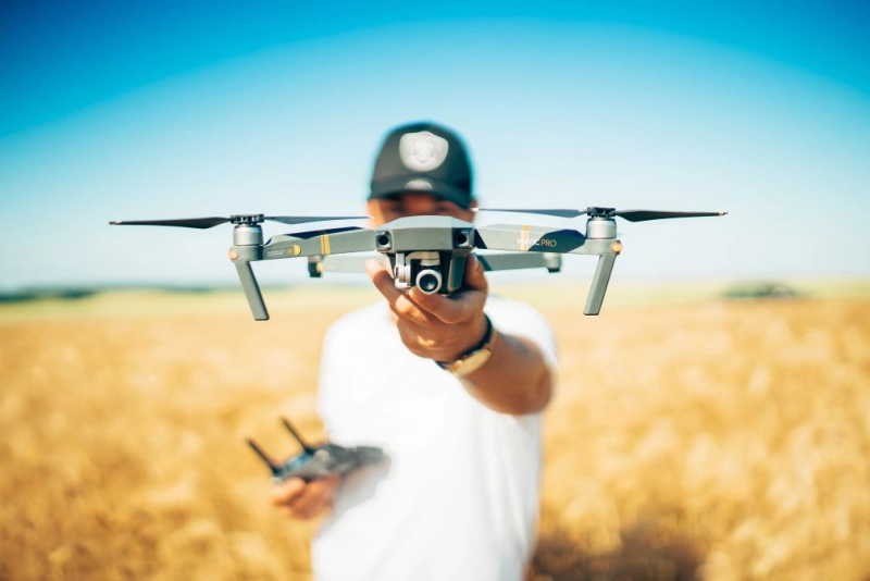 Waarom de lucht nog steeds niet bol van drones staat 