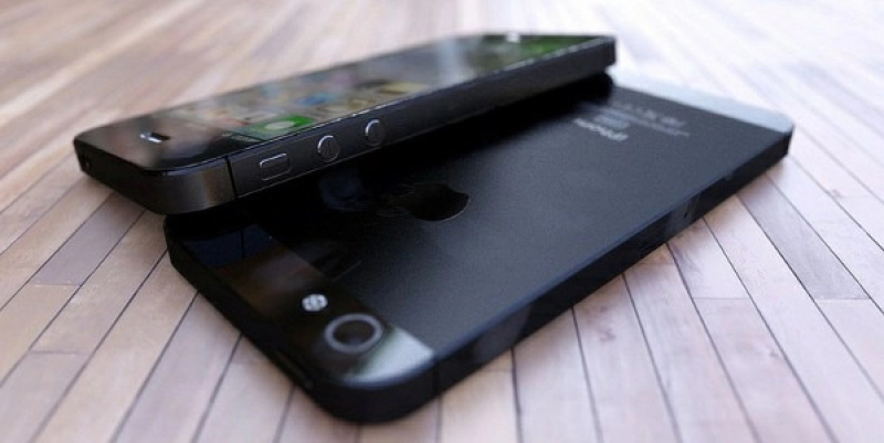 'Gelekte' foto's iPhone 5 blijken nep, 3D-rendering van Utrechtenaar