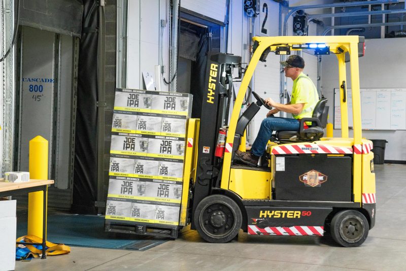 Toyota Material Handling Japan en Fujitsu lanceren eerste AI-gestuurde evaluatieservice voor vorkheftrucks