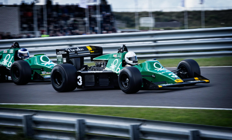 Dynatrace werkt samen met het Visa Cash App Racing Bulls (VCARB) Formule 1-team als officiële technologiepartner voor observability en prestatieanalyses