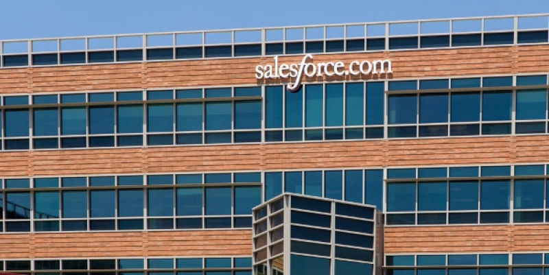 Salesforce maakt Sales, Service, Marketing, Commerce en Data Cloud-functies beschikbaar voor alle klanten 