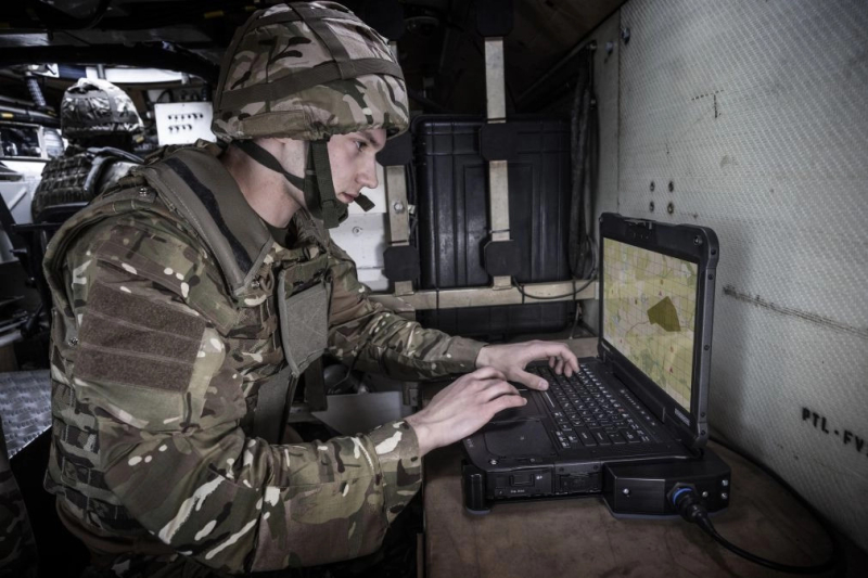 Panasonic en roda computer ontwikkelen Toughbook 40 Military 